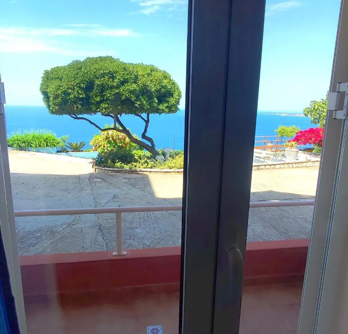 Aeolos Studios Kefalonia Khelmata Apartment