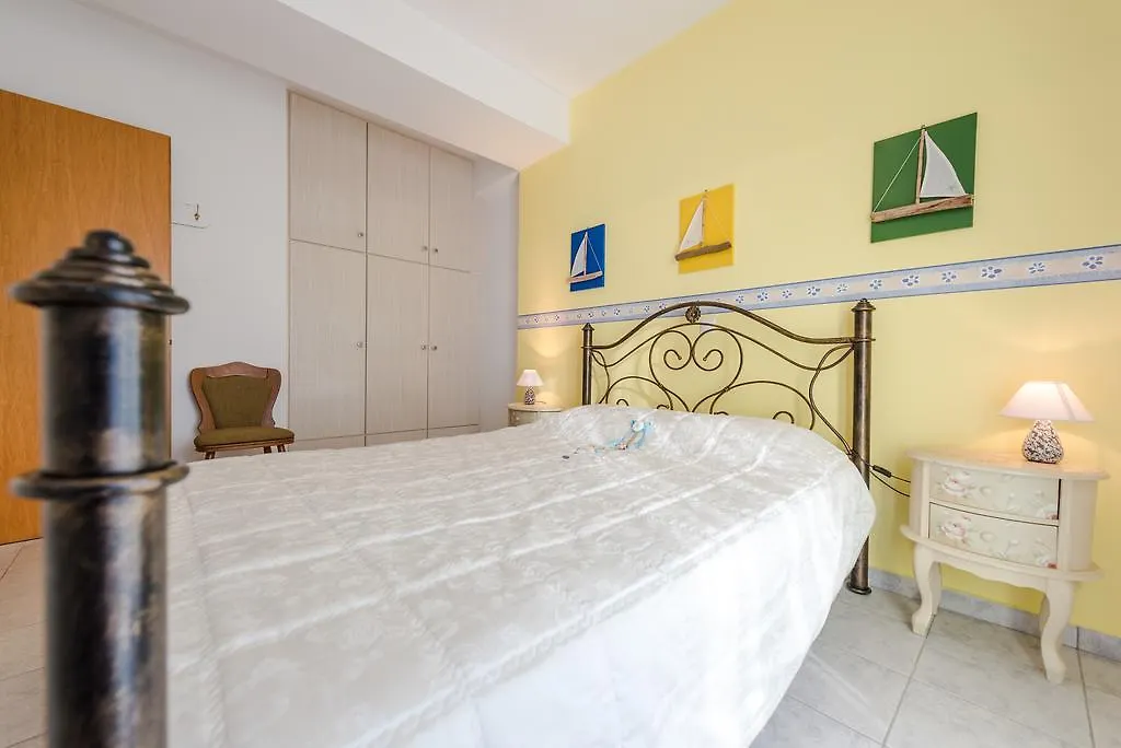 Apartment Aeolos Studios Kefalonia Khelmata Greece